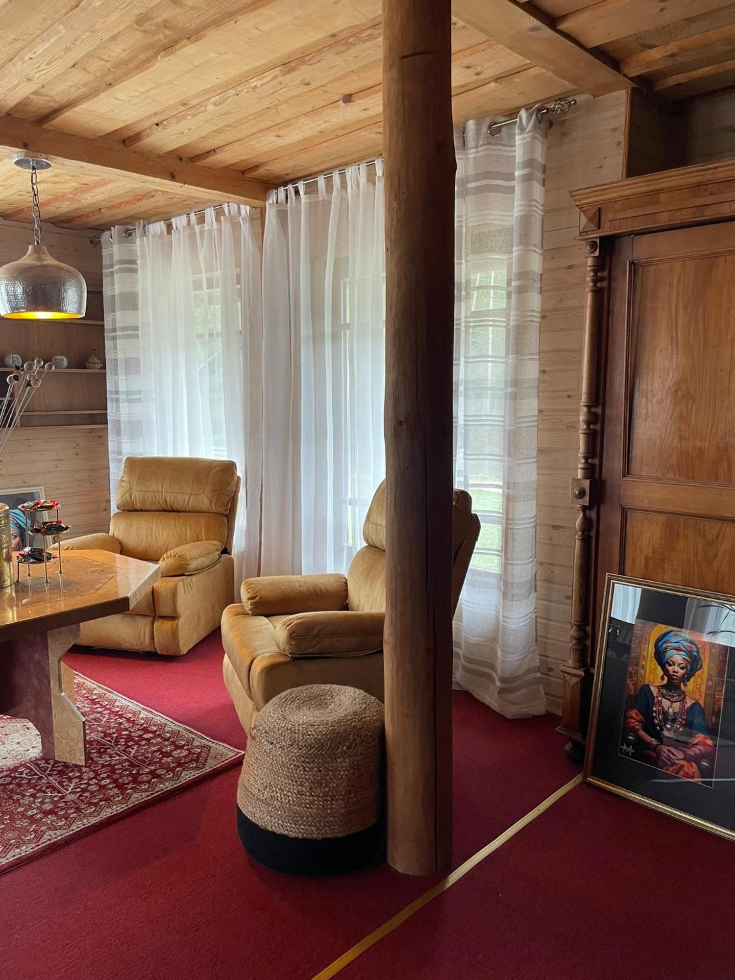 Raksi Hotel Cesis Bagian luar foto